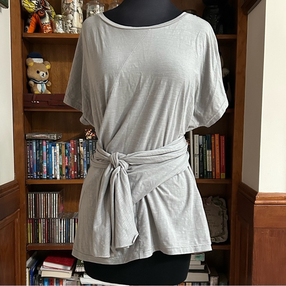 MAAC London Harbor Tie Waist T-Shirt - Medium